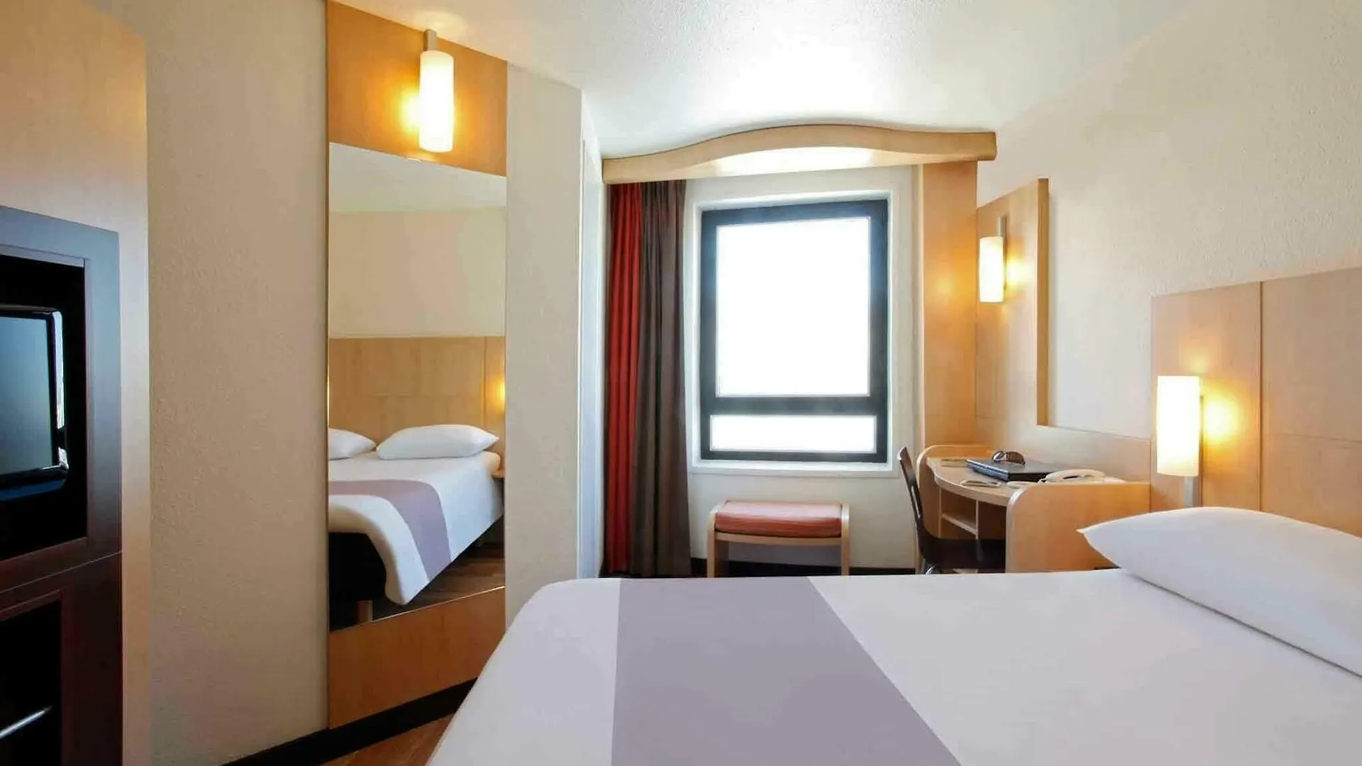 ***  Ibis Marseille Centre Gare Saint Charles Hotell Frankrike