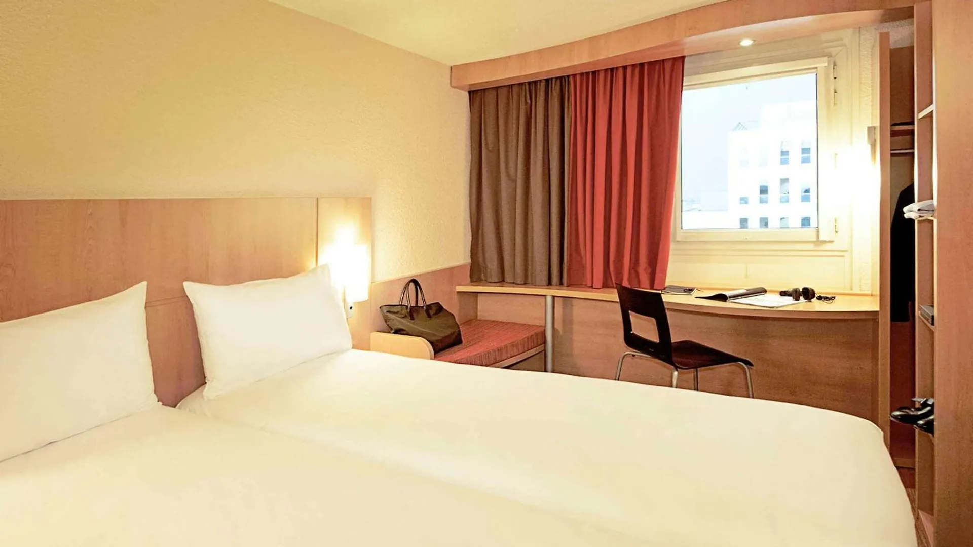 Ibis Marseille Centre Gare Saint Charles Hotel France