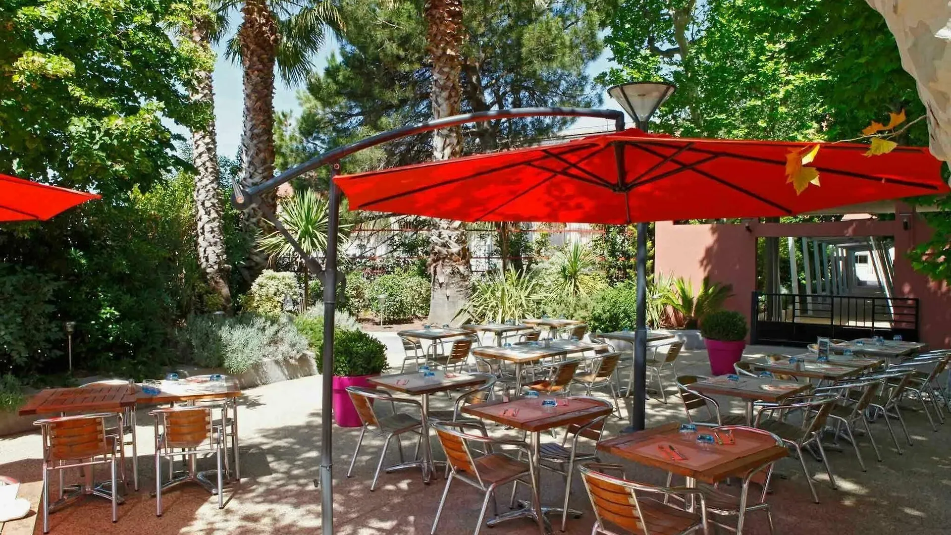 Ibis Marseille Centre Gare Saint Charles Hotel 3*,